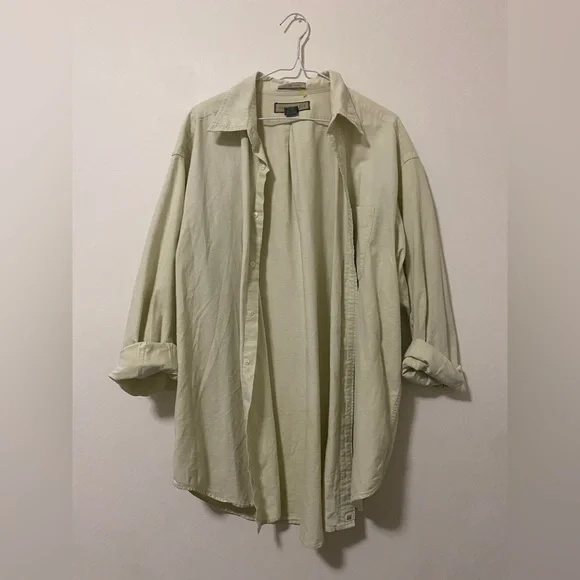 large button up! - Picture 1 of 4